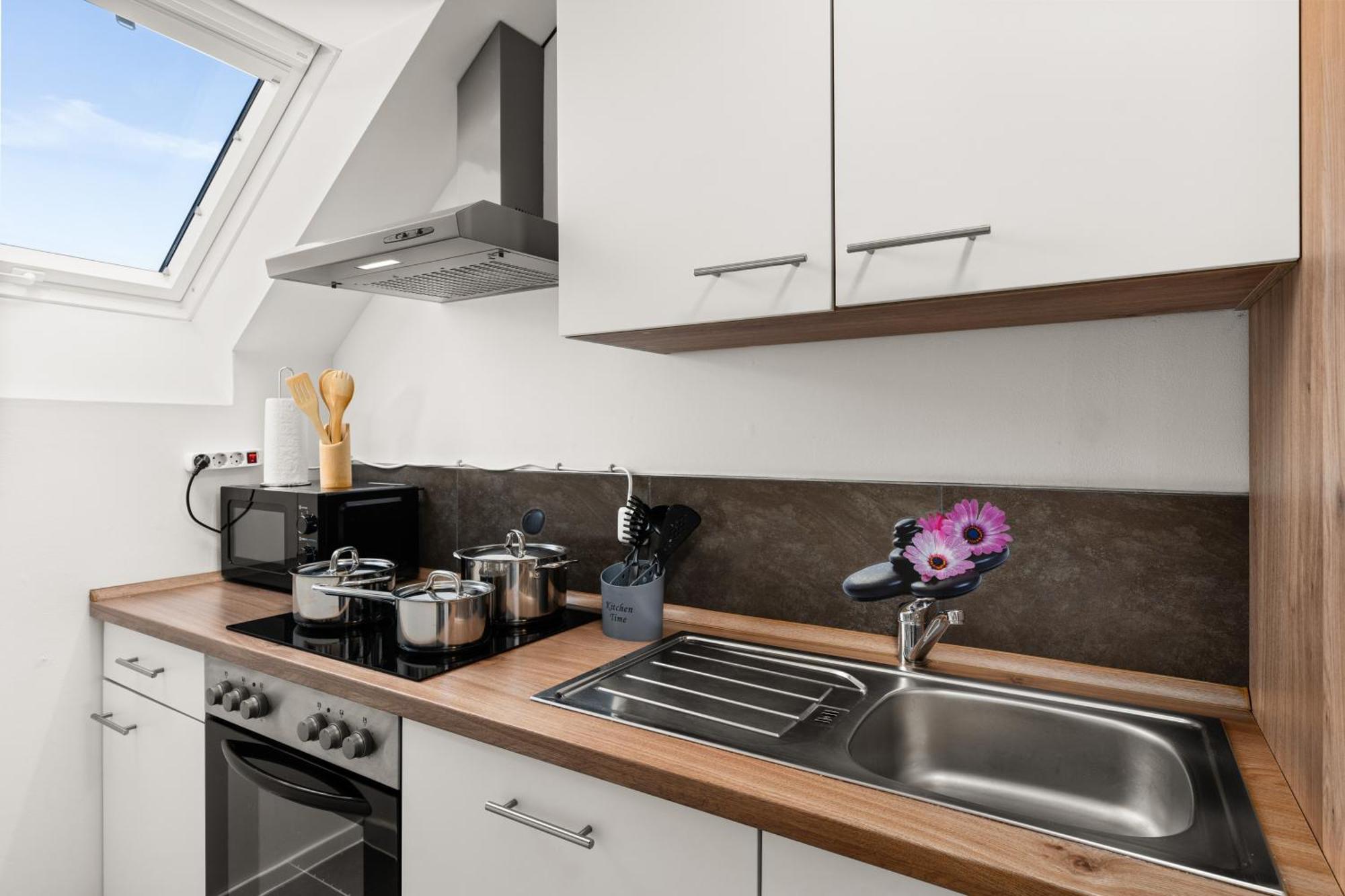 Mola Apartments-Charmante Ferienwohnung Im Herdecke Zentrum Fuer 3 Personen-Grosse Dachterrasse-Grill-Gratis Parken-Wlan Exterior foto